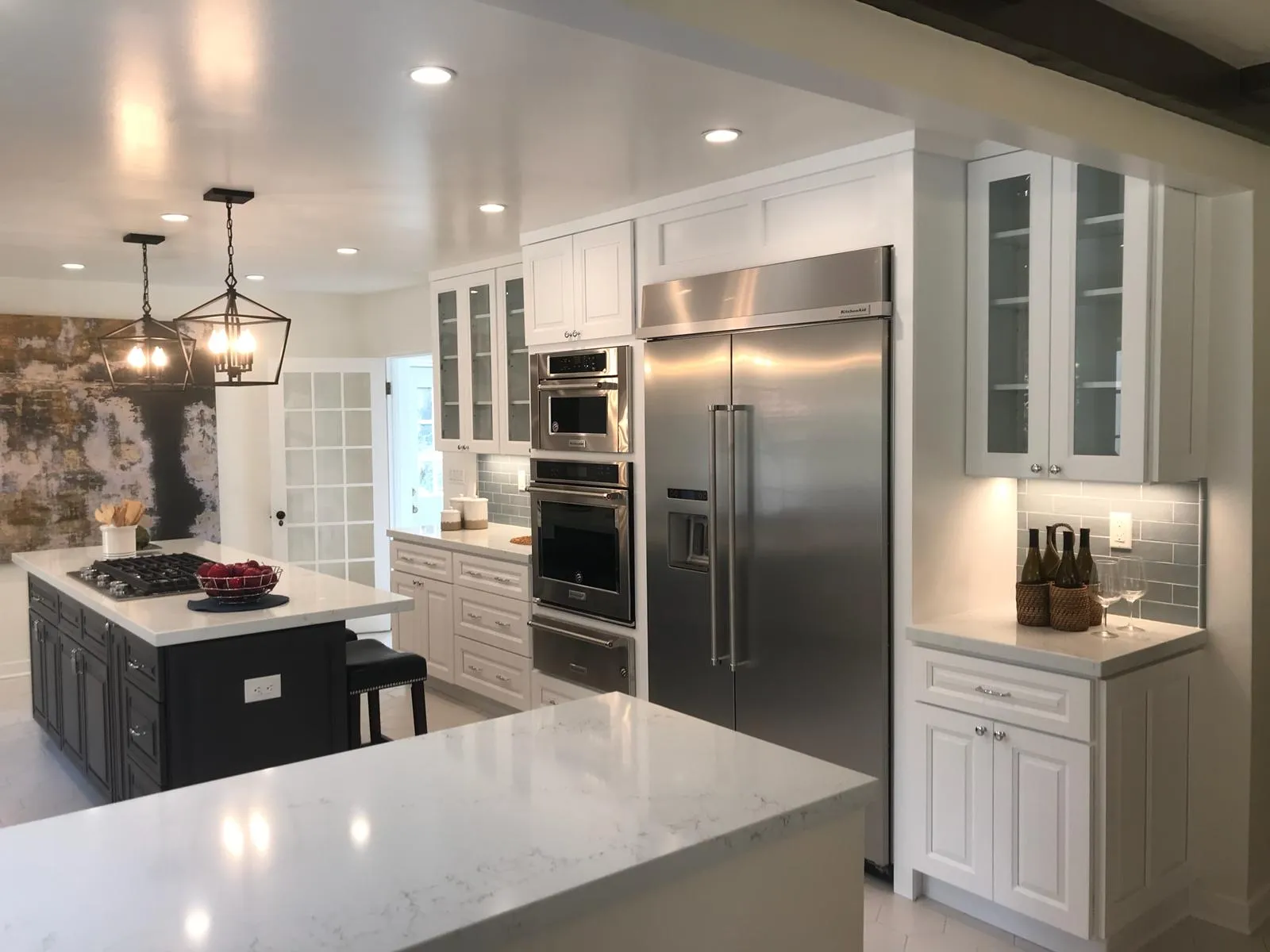Contemporary Kitchen Remodel by Dream Home Design & Build project photo